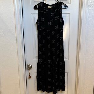 Universal Thread Black with White Pattern Midi Dress
